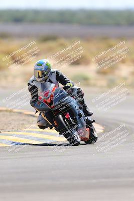 media/Sep-25-2023-Moto Forza (Mon) [[81ffa65e0a]]/B-C Group/Session 3 (Turn 16)/